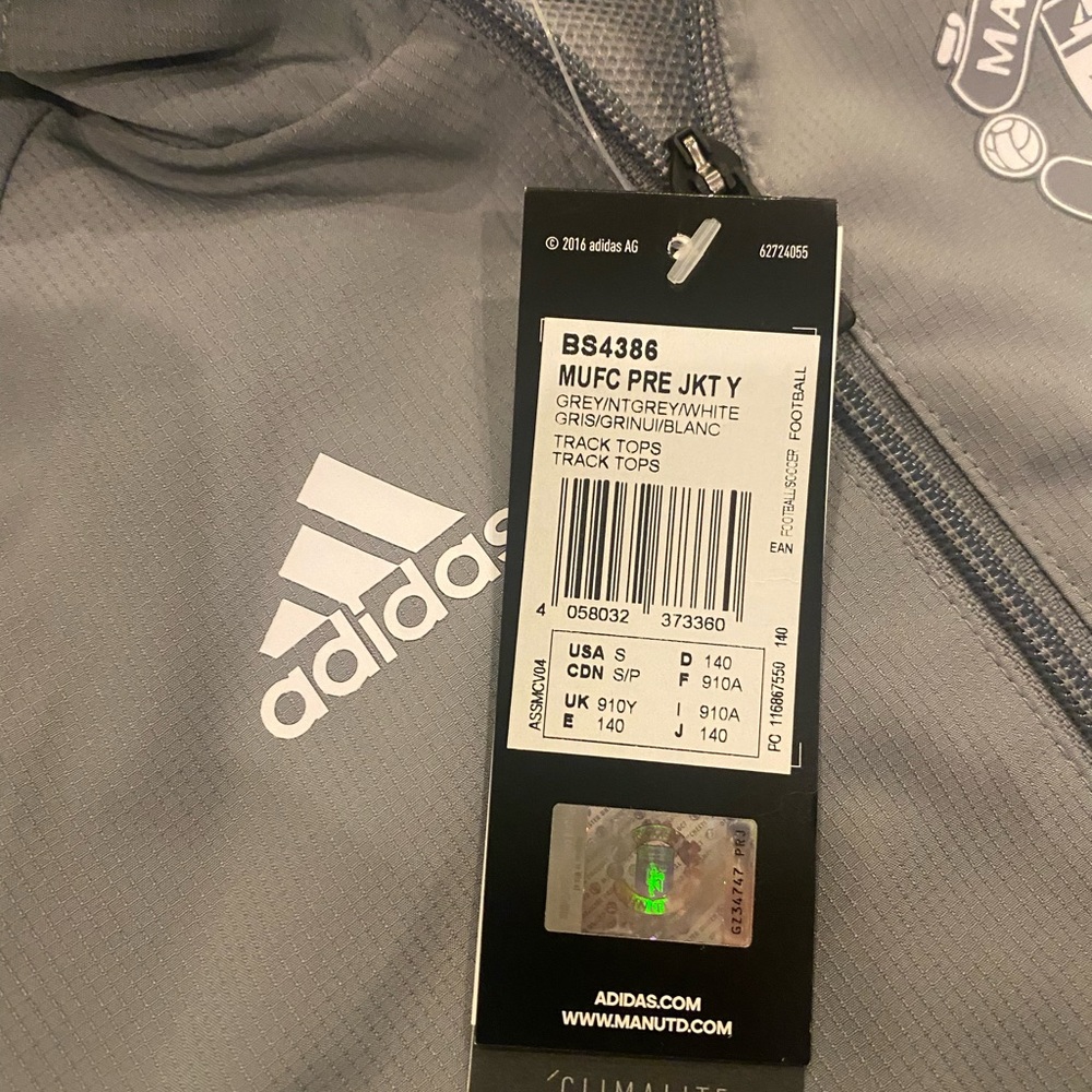 Official licensed Manchester United Grey adidas lightweight prematch jac… - Picture 5 of 7